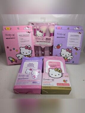 Hello Kitty x The Crème Shop Ultimate Beauty Bundle Brush Set Masks & Wipes